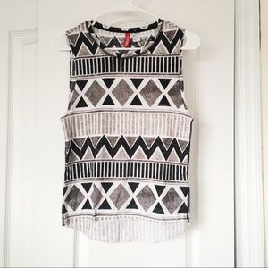 Geometric Tribal Print Muscle Tee